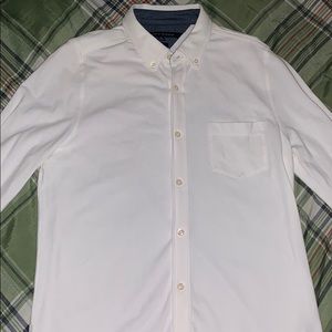 Tommy Hilfiger Men’s slim fit long sleeve knit